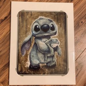 OFFICIAL DISNEY STITCH TOAD HUG DRAWING
